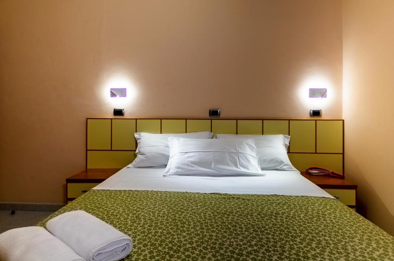 Hotel Miramare - Silvi Marina Kültér fotó