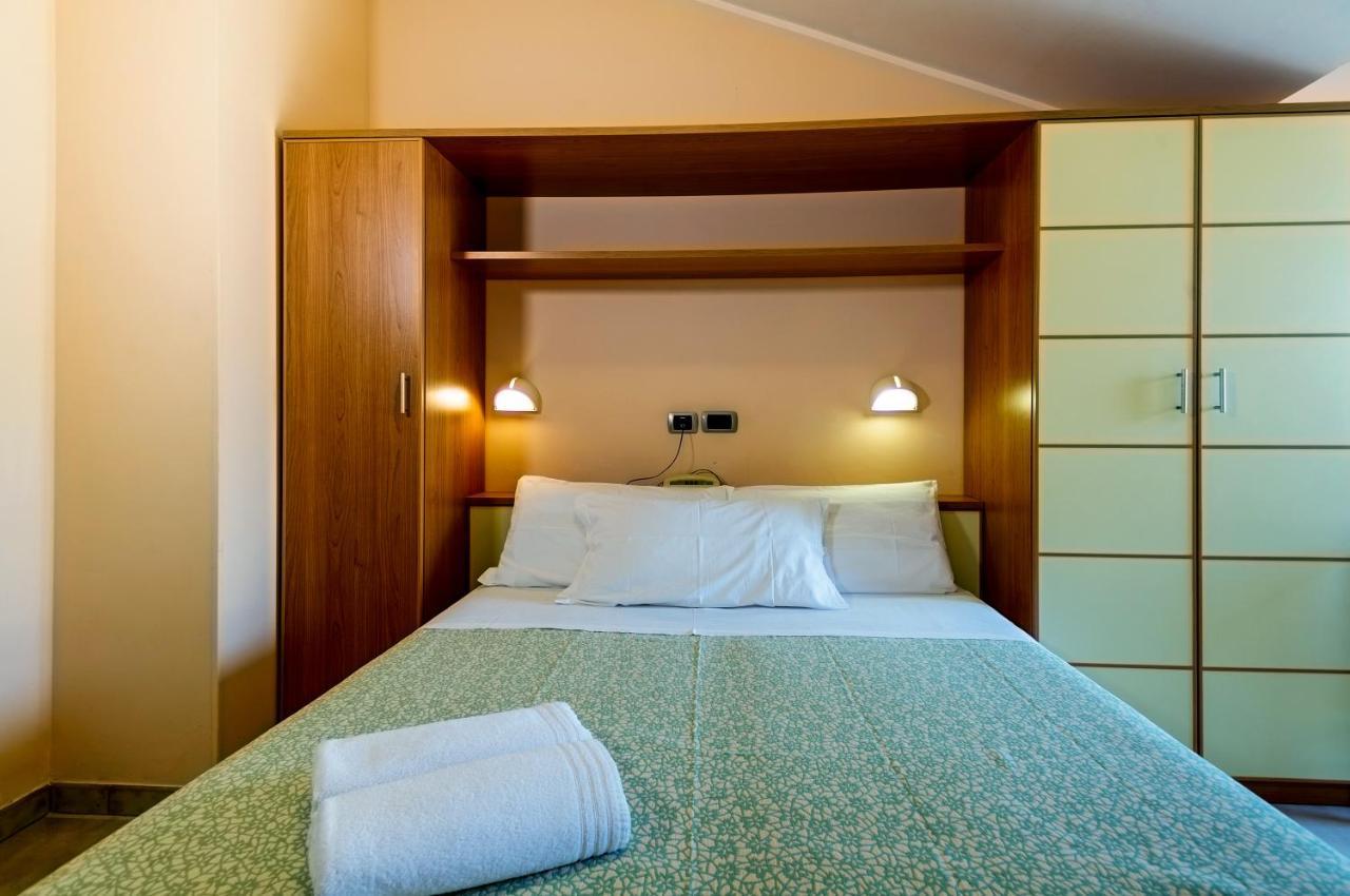 Hotel Miramare - Silvi Marina Kültér fotó